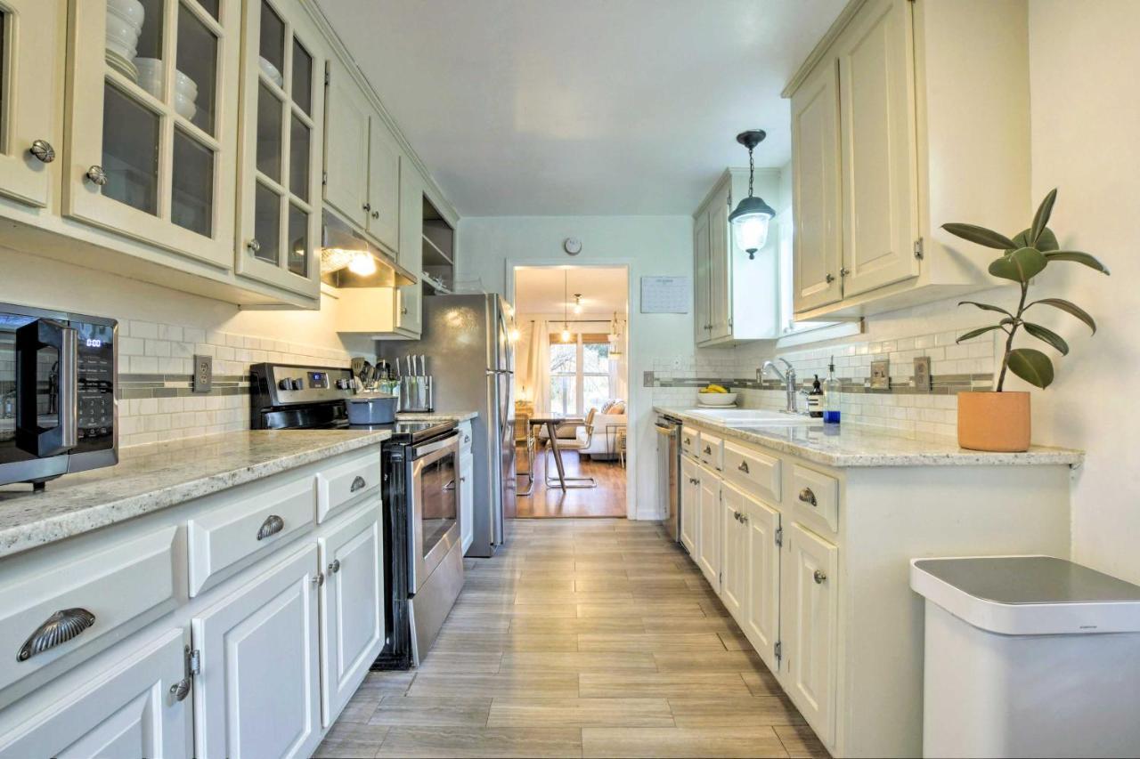 Home With Outdoor Oasis In Downtown Raleigh! Buitenkant foto